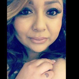 Meet your Posher, Pilar